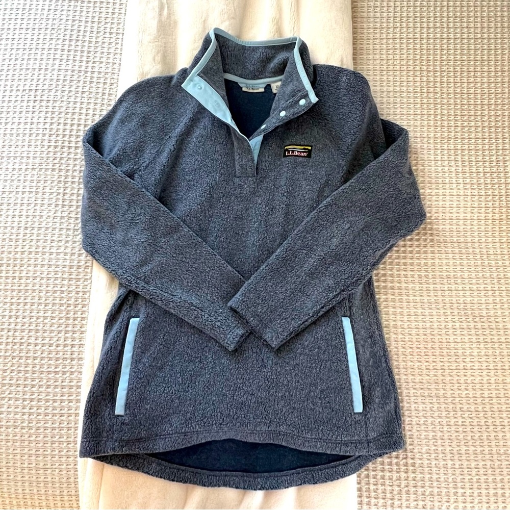 Women’s LL Bean pullover